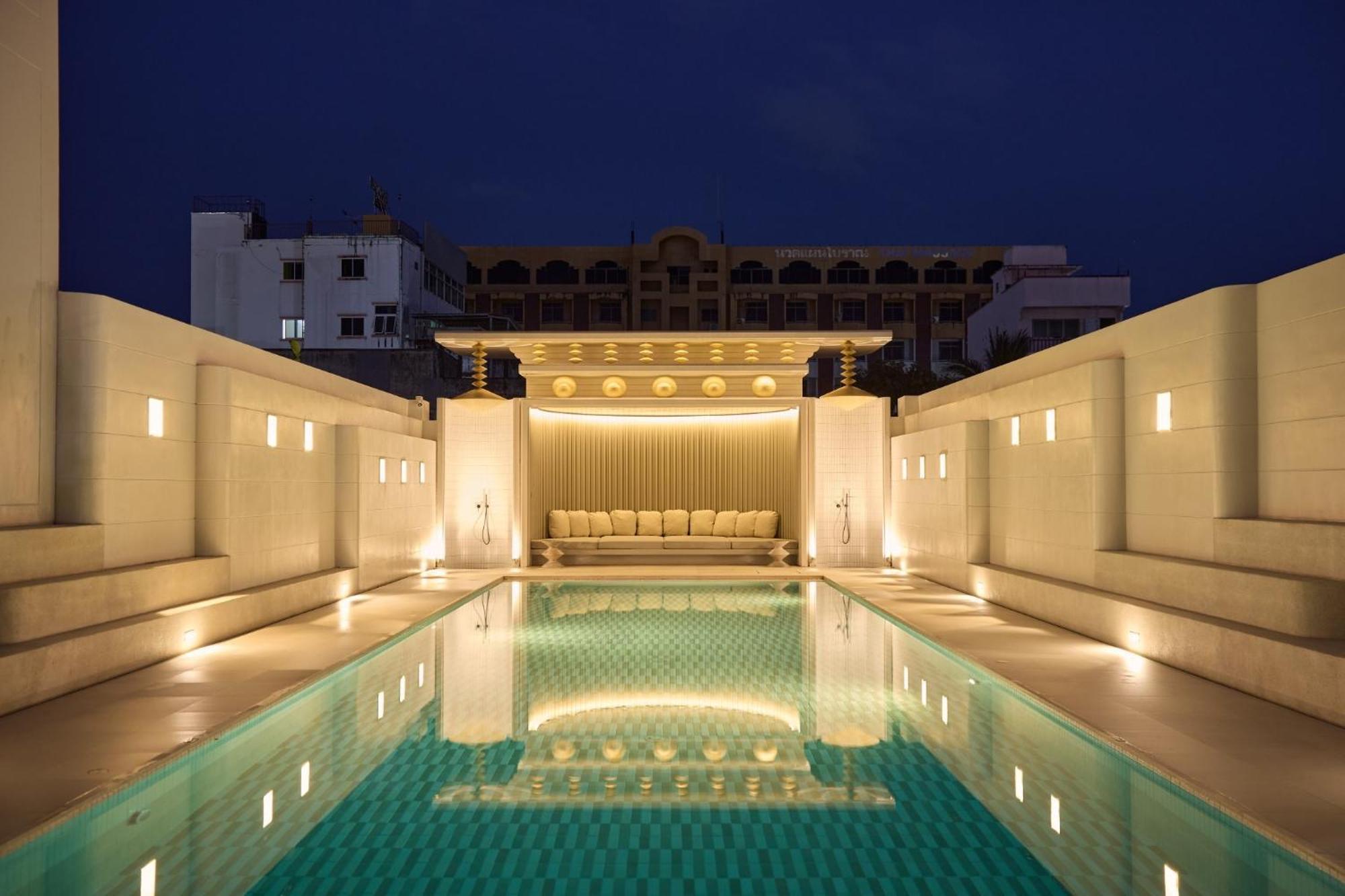 Отель Arco Phuket Town Экстерьер фото