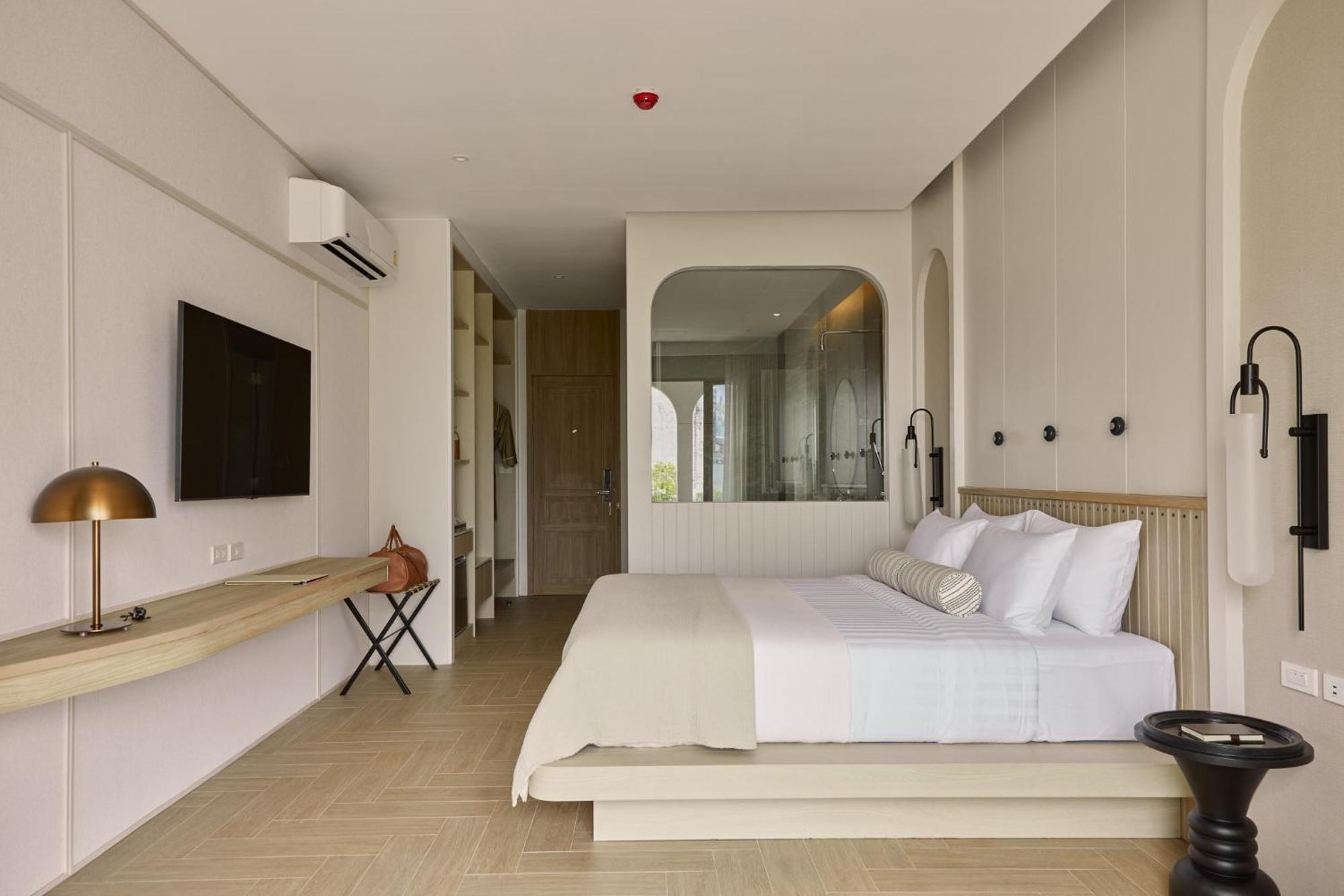 Отель Arco Phuket Town Экстерьер фото